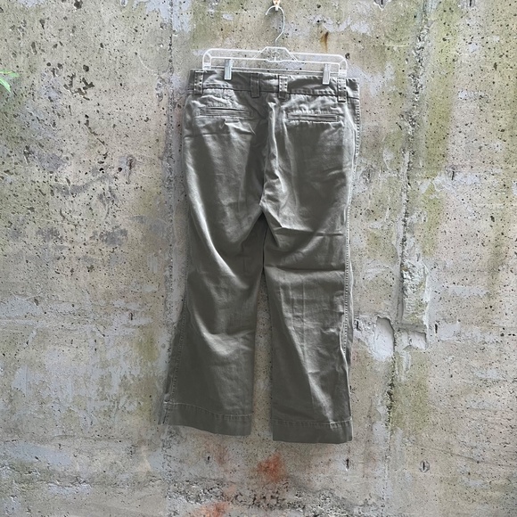 J. Crew Favorite Fit Women's Pants /Chinos, Olive Green, Size 8 Short - Picture 4 of 9